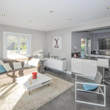 3 Bedroom Lovely In *